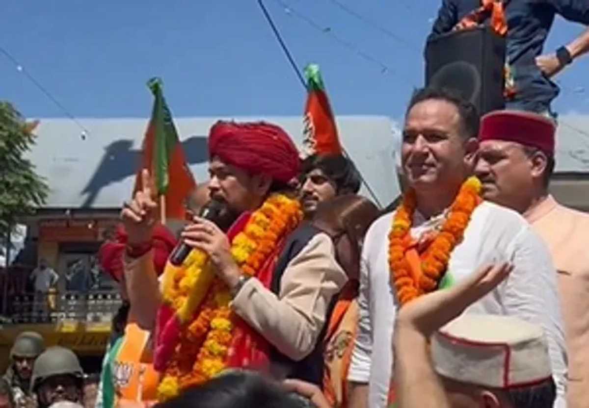 कांग्रेस, नेशनल कॉन्फ्रेंस की गलत नीतियों के कारण जम्मू-कश्मीर के लोगों का हुआ नुकसान : अनुराग ठाकुर